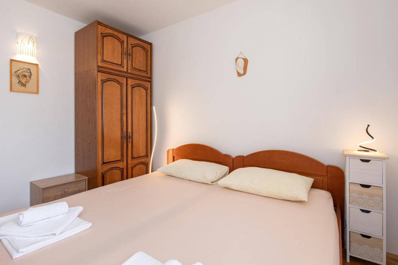 Apartment Valkovic Baška Eksteriør bilde