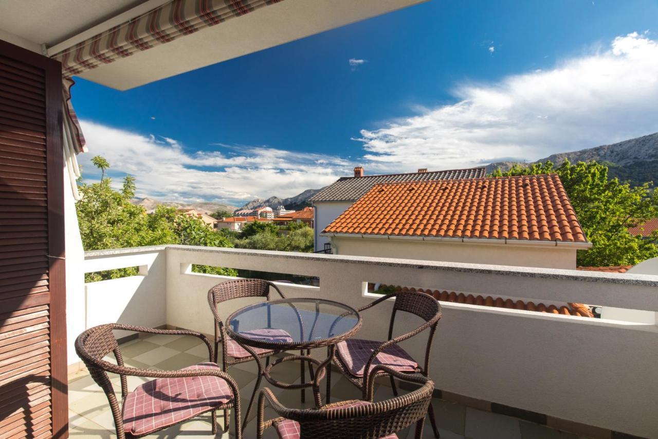 Apartment Valkovic Baška Eksteriør bilde